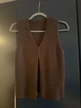 Cozy Brown Knit Sleeveless Cardigan Vest nwot